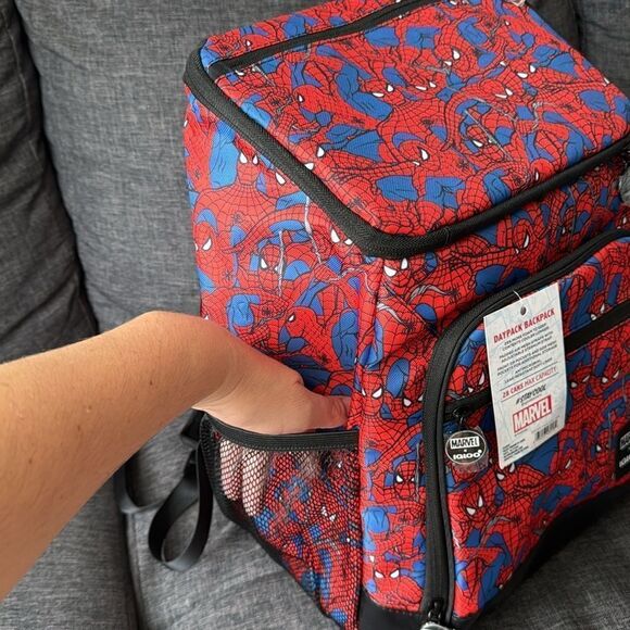 Spider-Man Marvel x Igloo Backpack 28 Cans Capacity Insulated Daypack New - Picture 10 of 14